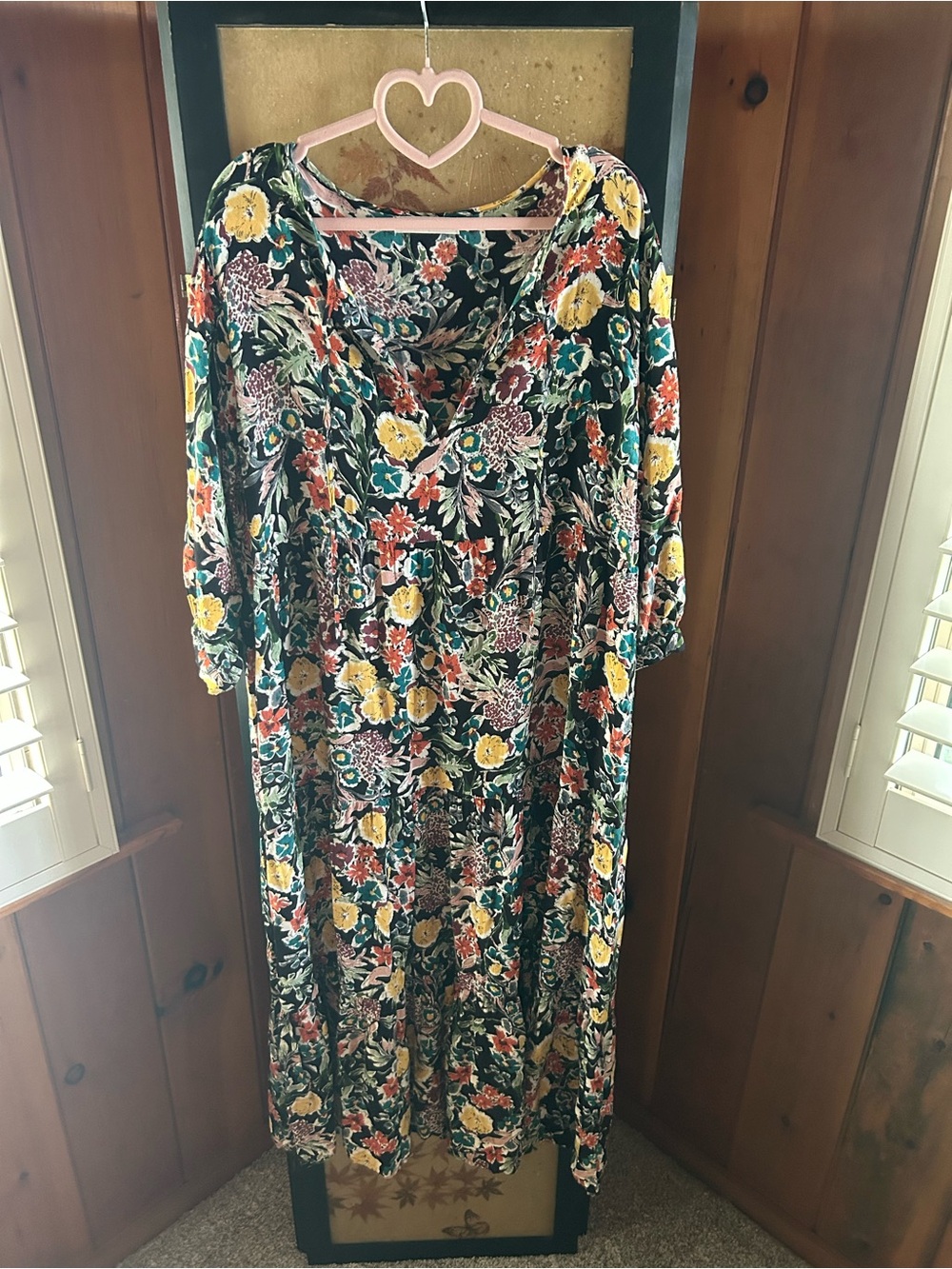 NATURAL LIFE Green Floral V-Neck Midi Dress with Yellow and Red Blooms